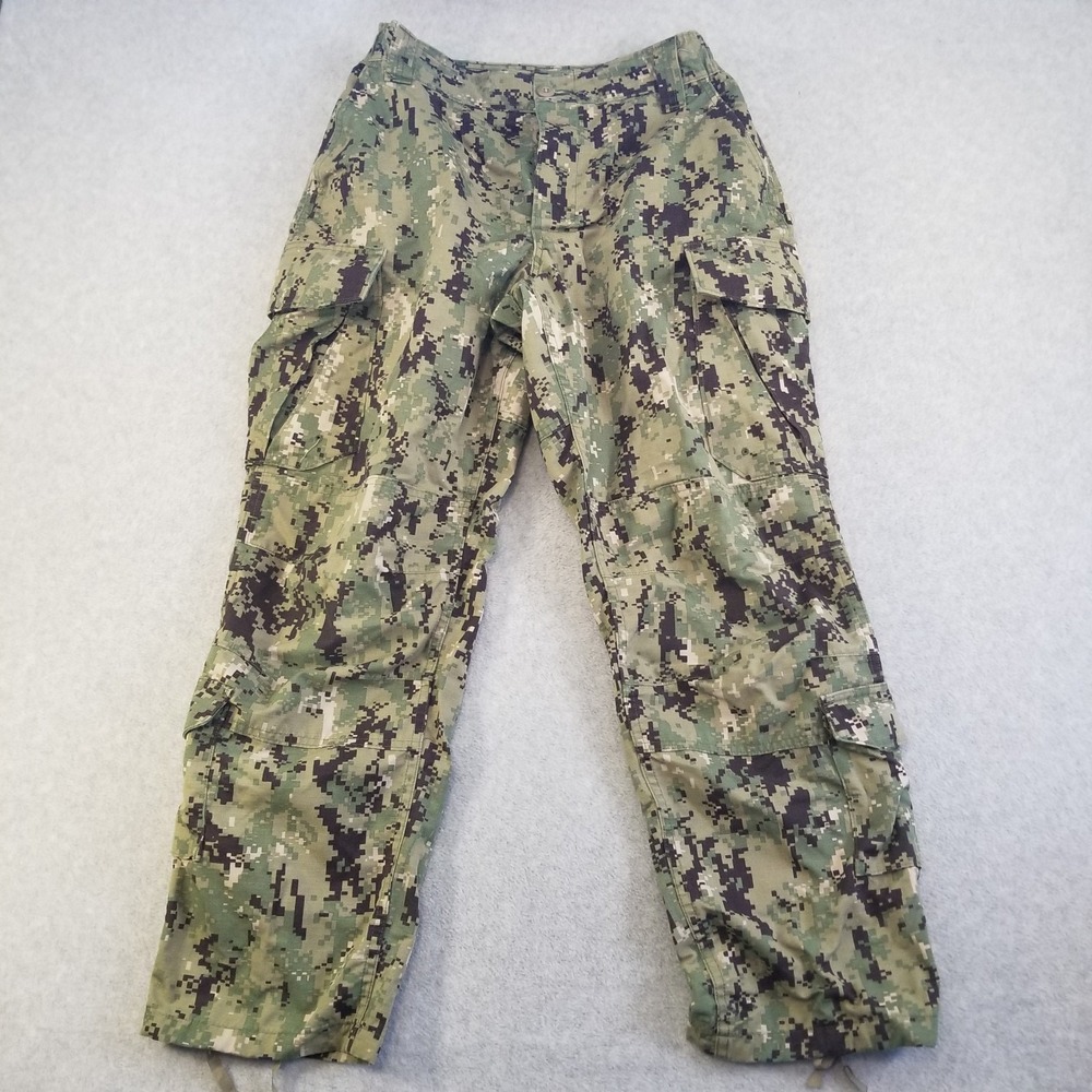 US Navy NWU Type III Men's Cargo Pants Camouflage Green AOR2 Size‎ Medium Short